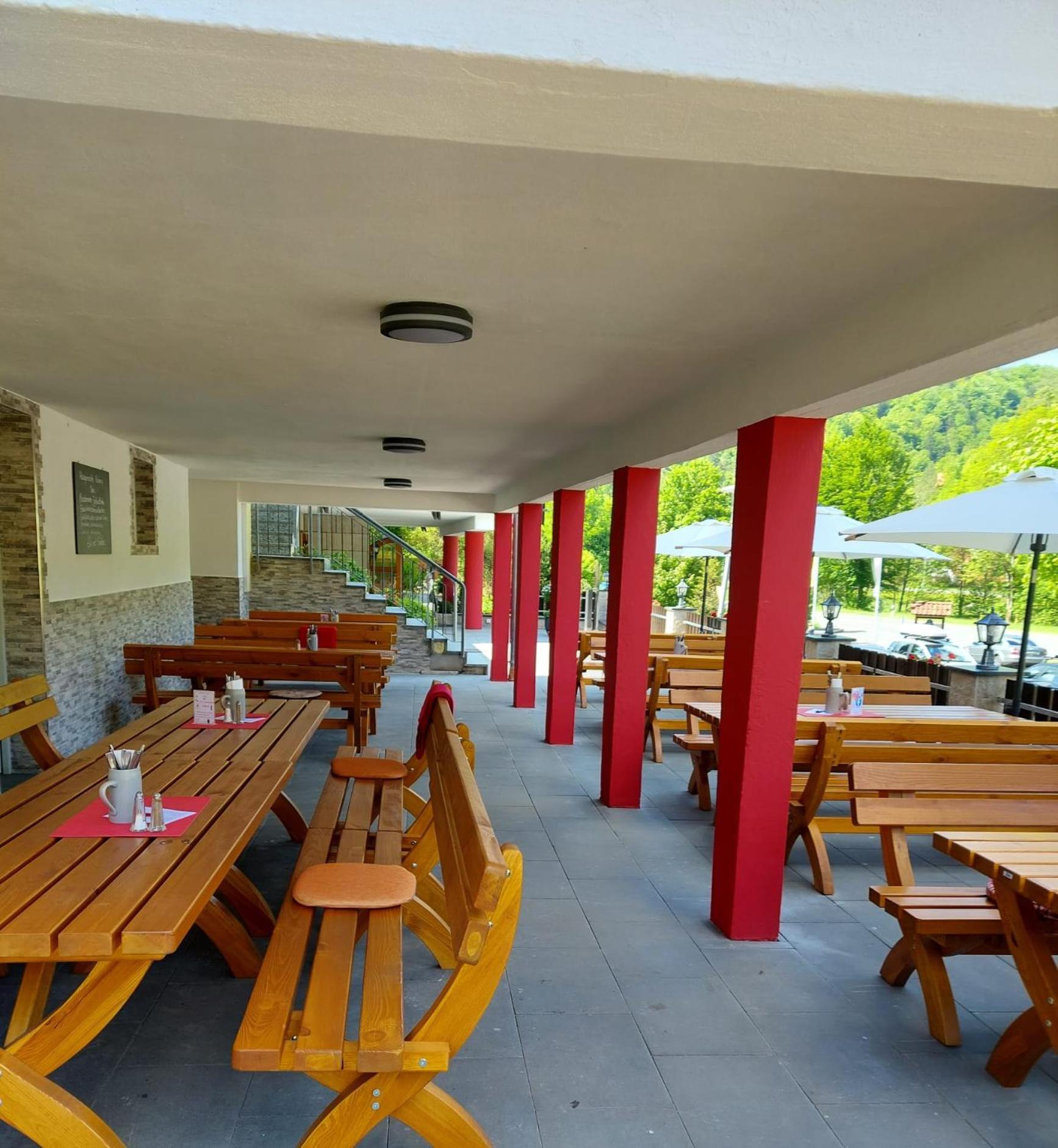 Hotel Landgasthof Frankenstern Goessweinstein Eksteriør billede