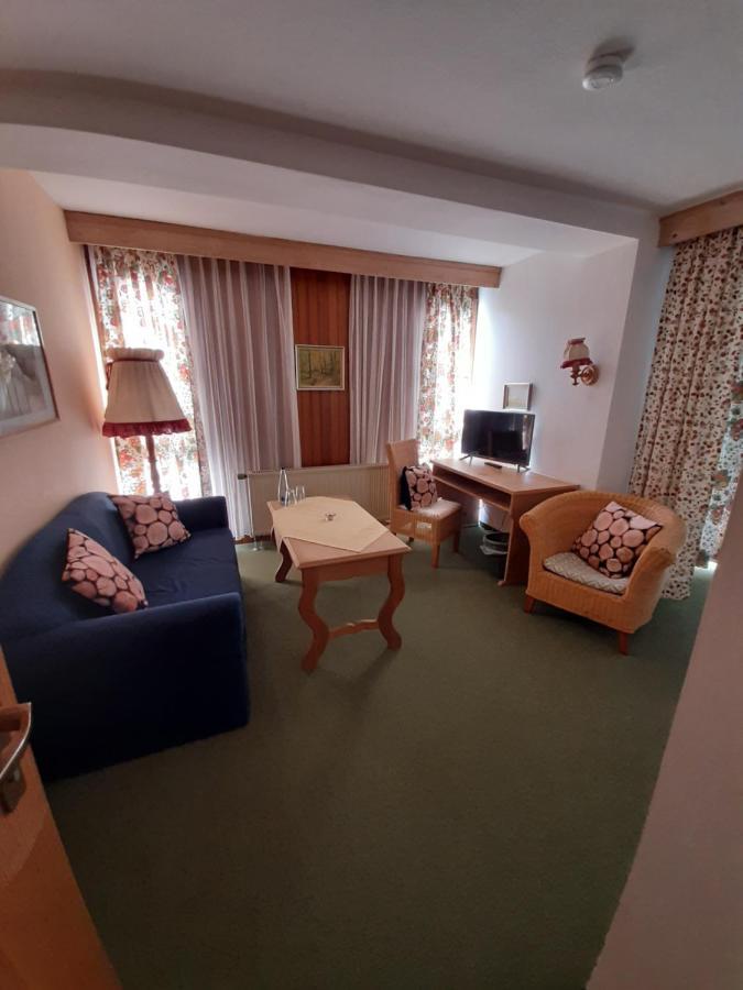 Hotel Landgasthof Frankenstern Goessweinstein Eksteriør billede