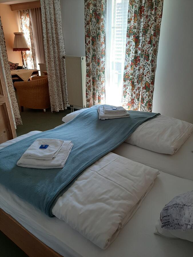 Hotel Landgasthof Frankenstern Goessweinstein Eksteriør billede