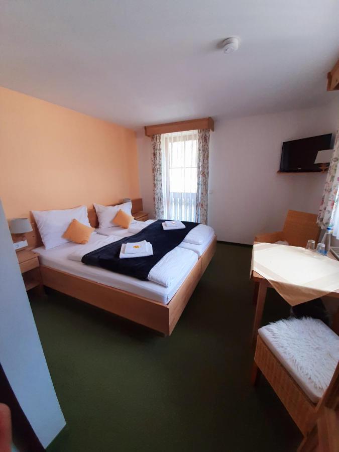 Hotel Landgasthof Frankenstern Goessweinstein Eksteriør billede