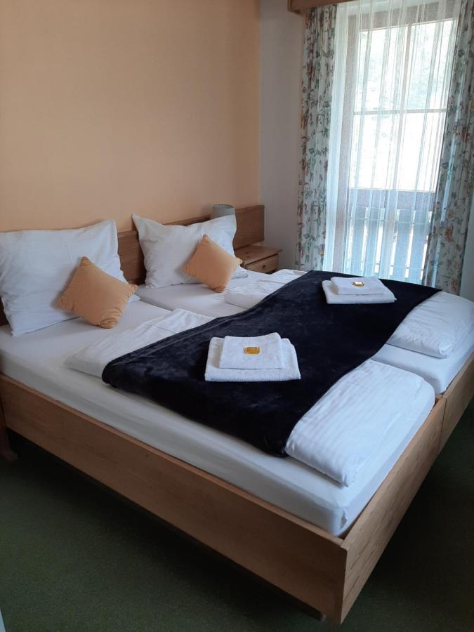 Hotel Landgasthof Frankenstern Goessweinstein Eksteriør billede