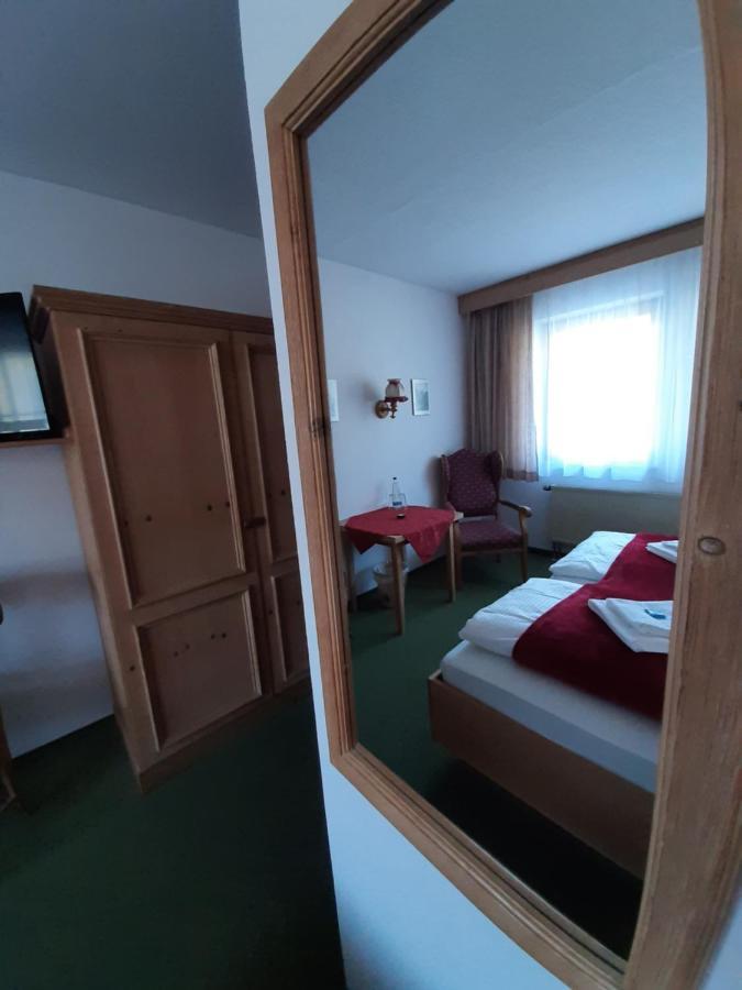 Hotel Landgasthof Frankenstern Goessweinstein Eksteriør billede