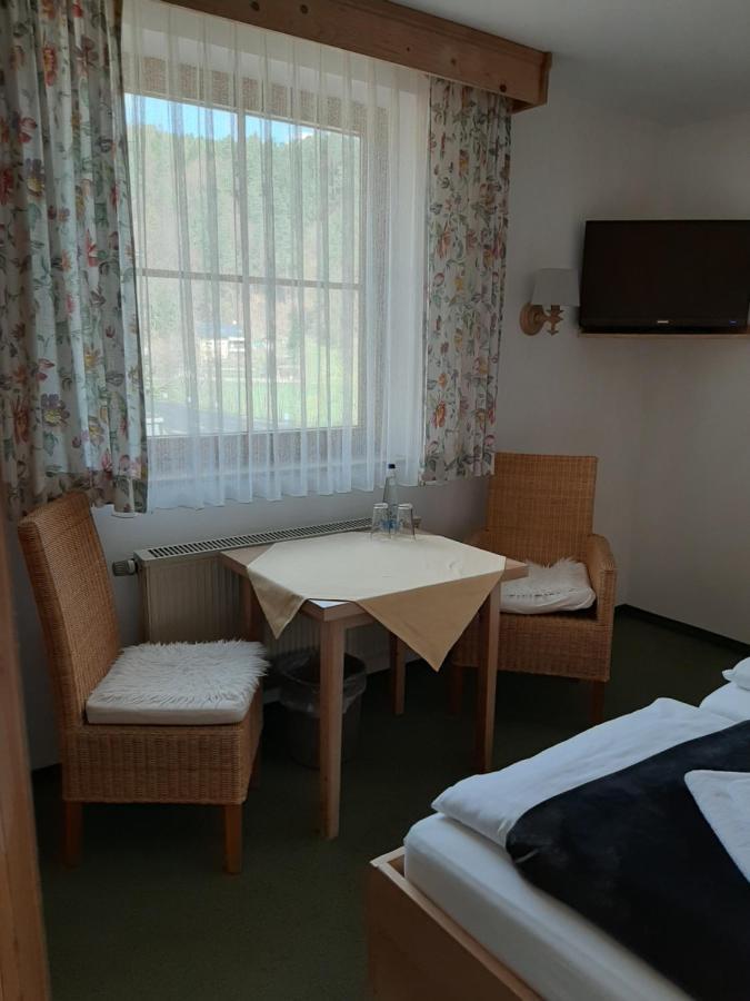 Hotel Landgasthof Frankenstern Goessweinstein Eksteriør billede