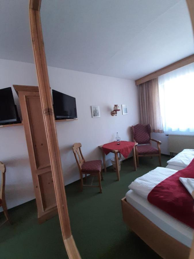 Hotel Landgasthof Frankenstern Goessweinstein Eksteriør billede