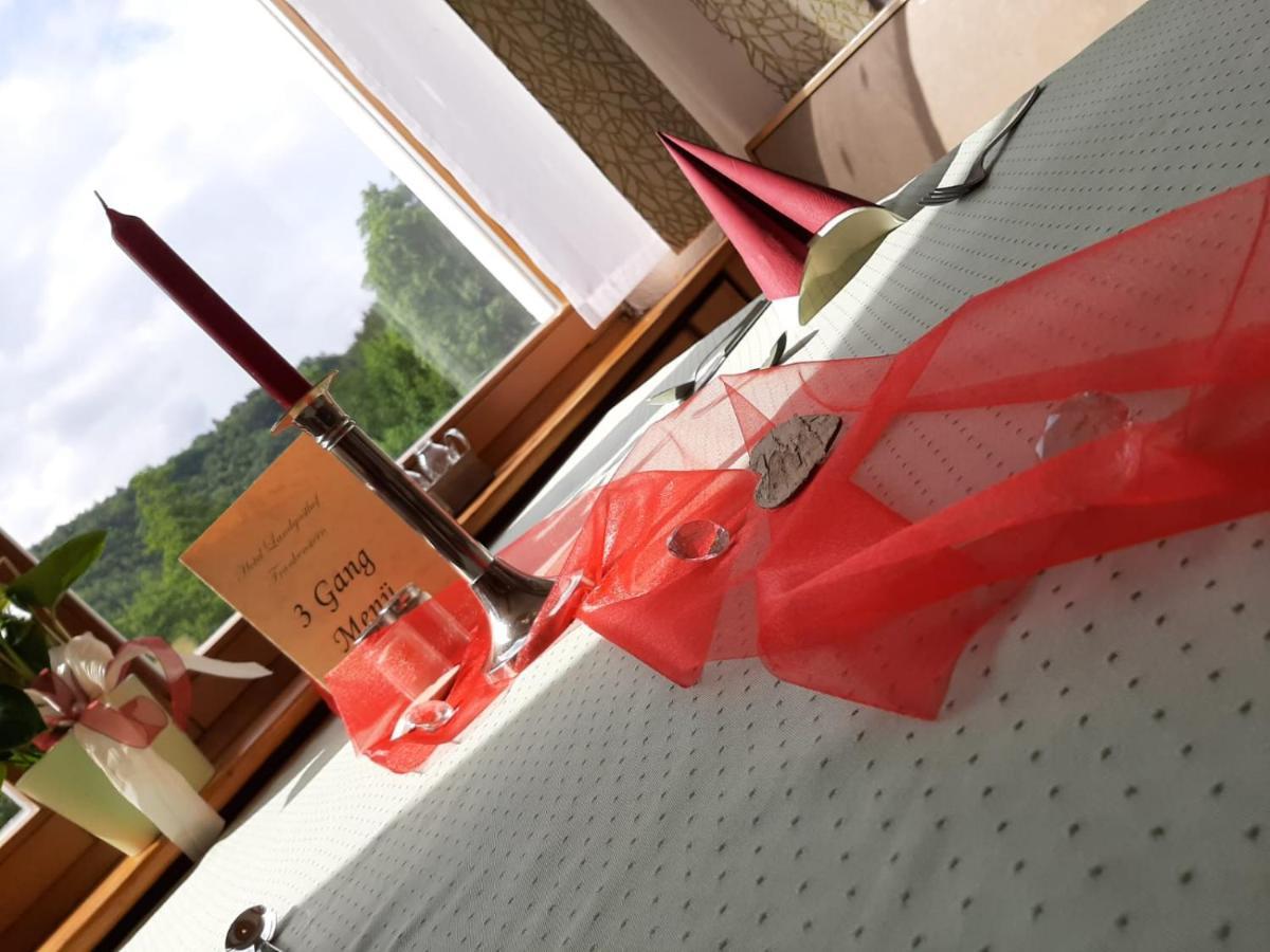 Hotel Landgasthof Frankenstern Goessweinstein Eksteriør billede